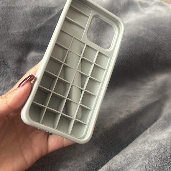 Rhode phone case plus espresso lip gloss 🤎 14 pro max - Picture 3 of 5